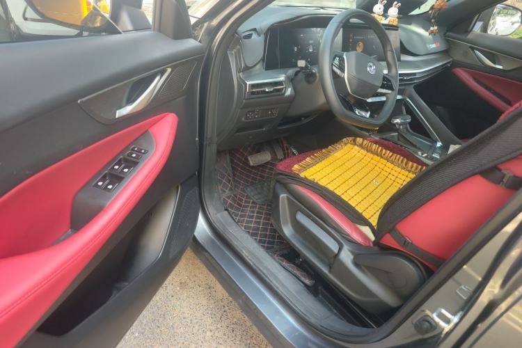 Used CHANGAN CS35PLUS 2023 Enjoy Edition 1.4T DCT Luxury Model Driver Seat
