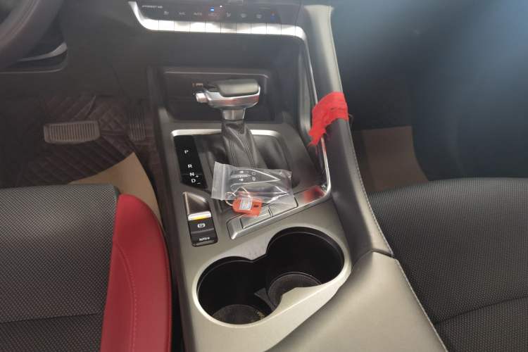 Used CHANGAN CS35PLUS 2023 Enjoy Edition 1.4T DCT Luxury Model Gear Lever