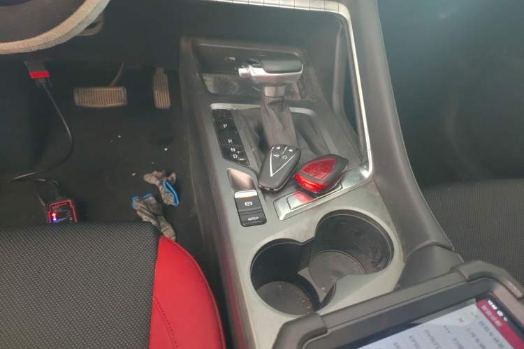 Used CHANGAN CS35PLUS 2023 Enjoy Edition 1.4T DCT Luxury Model Gear Lever