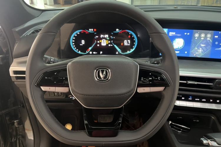 Used CHANGAN CS35PLUS 2023 Enjoy Edition 1.4T DCT Luxury Model Interior 2
