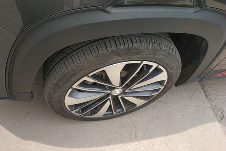 Used CHANGAN CS35PLUS 2023 Enjoy Edition 1.4T DCT Prestige Model Left Front Wheel Hub