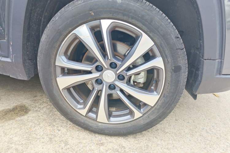 Used CHANGAN CS35PLUS 2023 Enjoy Edition 1.4T DCT Luxury Model Right Front Wheel Hub