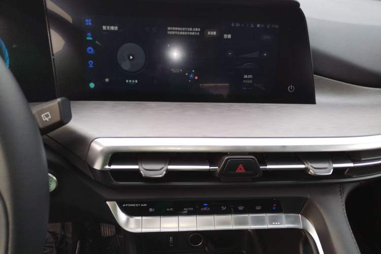 Used CHANGAN CS35PLUS 2023 Enjoy Edition 1.4T DCT Prestige Model Audio And AC Panel