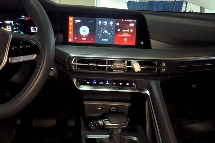 Used CHANGAN CS35PLUS 2023 Enjoy Edition 1.4T DCT Luxury Model Audio And AC Panel