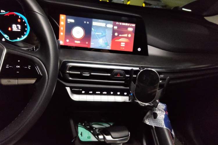 Used CHANGAN CS35PLUS 2023 Enjoy Edition 1.4T DCT Luxury Model Audio And AC Panel