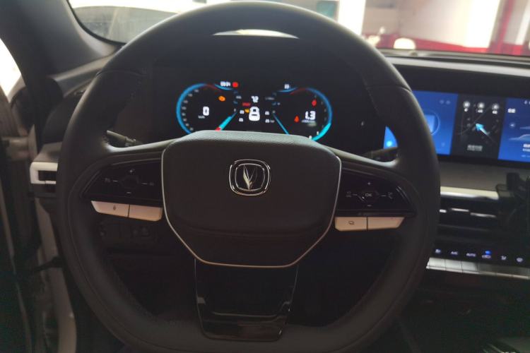 Used CHANGAN CS35PLUS 2023 Enjoy Edition 1.4T DCT Luxury Model Audio And AC Panel