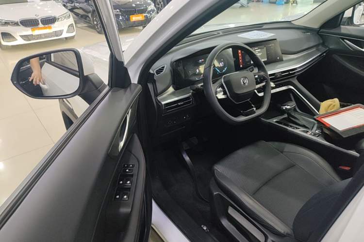Used CHANGAN CS35PLUS 2023 Enjoy Edition 1.4T DCT Luxury Model Driver Seat