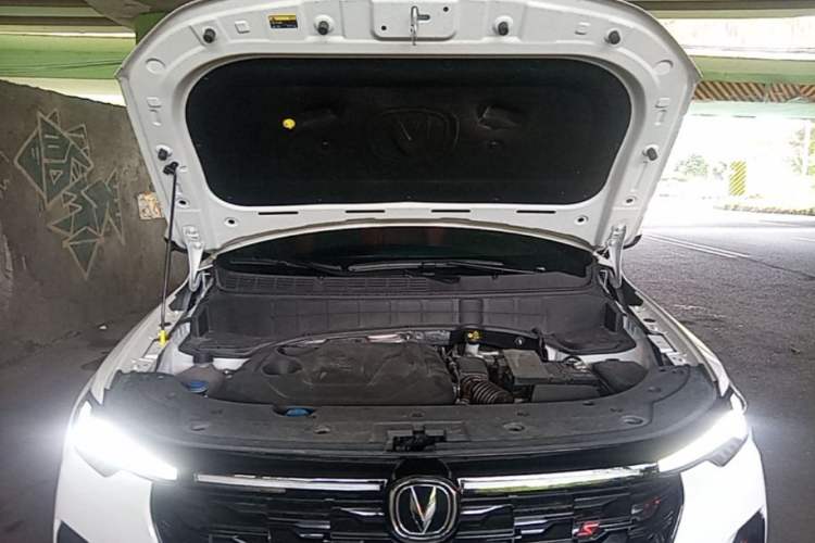 Used CHANGAN CS35PLUS 2023 Enjoy Edition 1.4T DCT Luxury Model Engine Bay