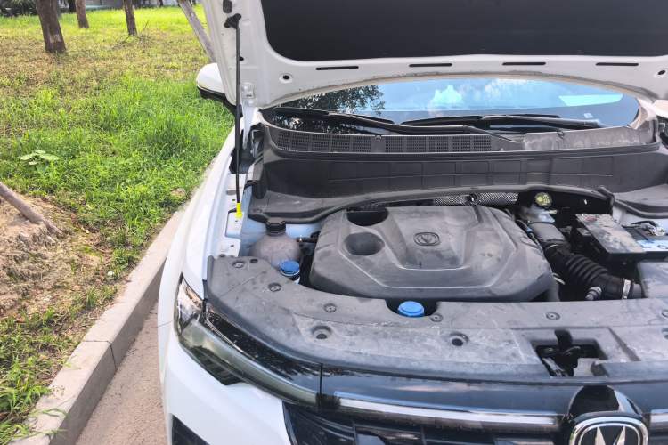 Used CHANGAN CS35PLUS 2023 Enjoy Edition 1.4T DCT Luxury Model Engine Bay Right