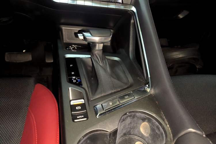 Used CHANGAN CS35PLUS 2023 Enjoy Edition 1.4T DCT Luxury Model Gear Lever