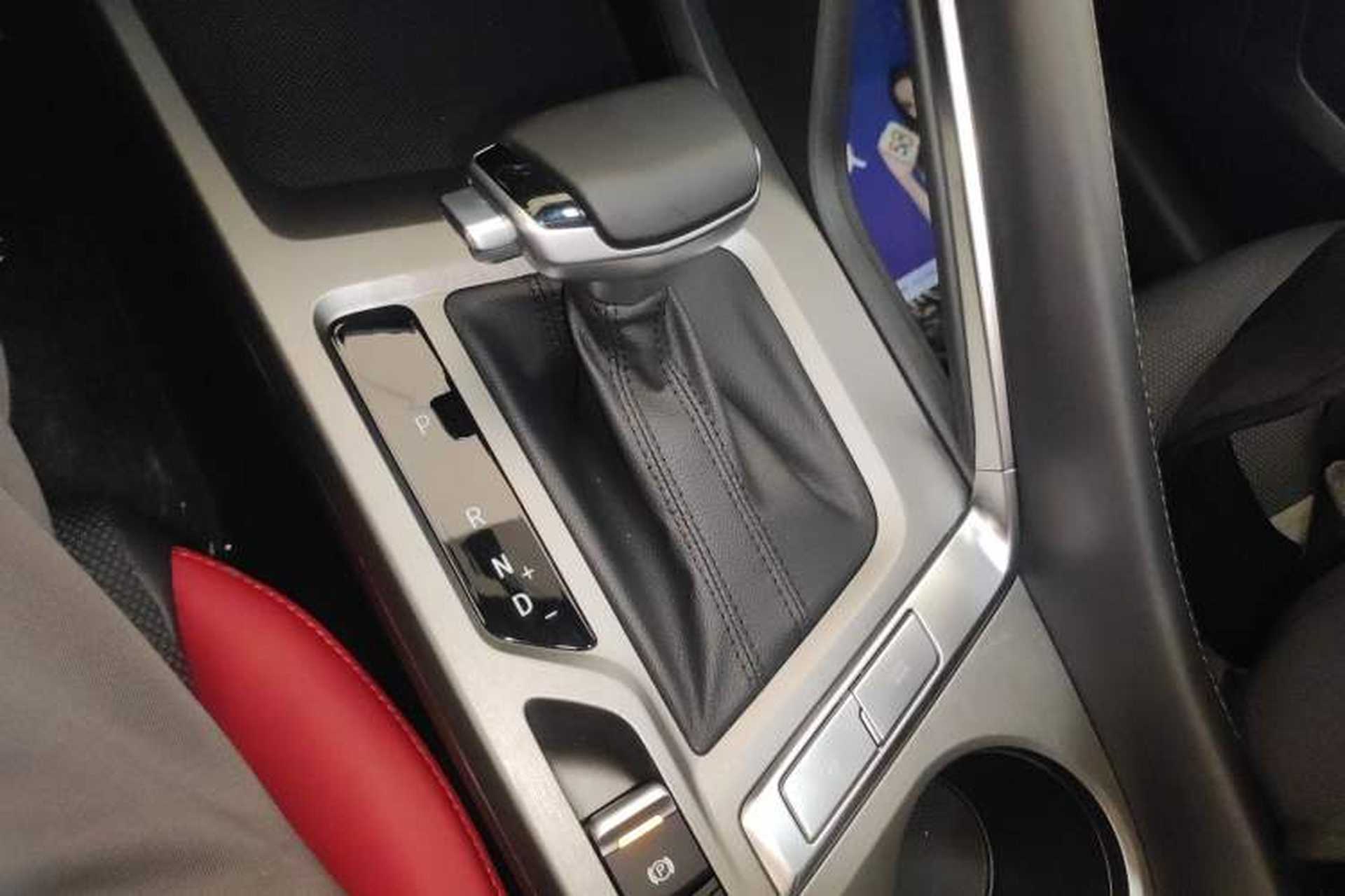 Used CHANGAN CS35PLUS 2023 Enjoy Edition 1.4T DCT Luxury Model Gear Lever