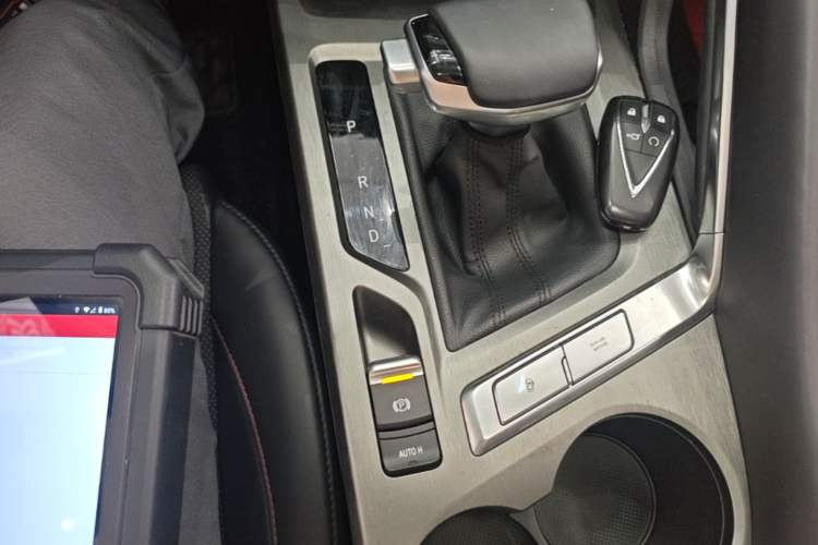 Used CHANGAN CS35PLUS 2023 Enjoy Edition 1.4T DCT Luxury Model Gear Lever