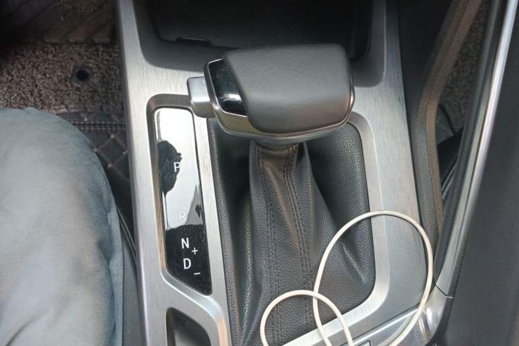 Used CHANGAN CS35PLUS 2023 Enjoy Edition 1.4T DCT Prestige Model Gear Lever