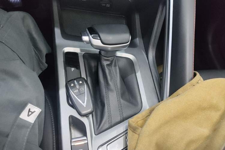 Used CHANGAN CS35PLUS 2023 Enjoy Edition 1.4T DCT Luxury Model Gear Lever
