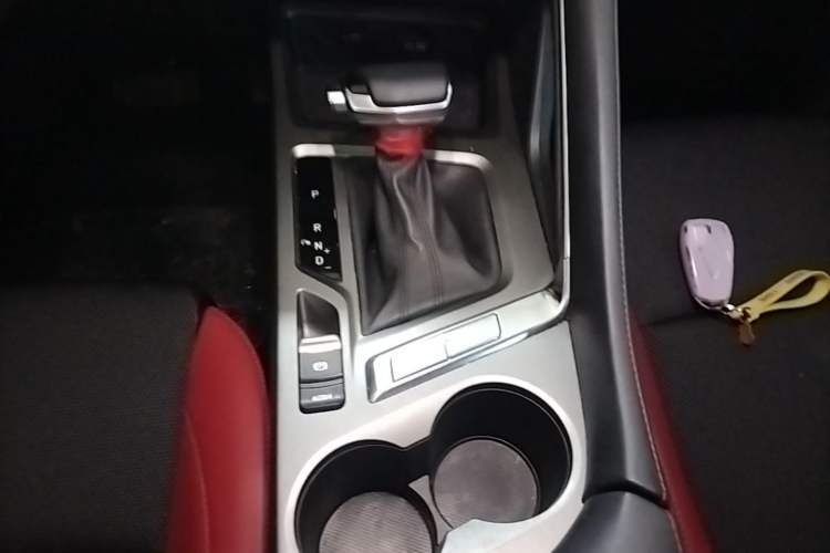 Used CHANGAN CS35PLUS 2023 Enjoy Edition 1.4T DCT Luxury Model Gear Lever