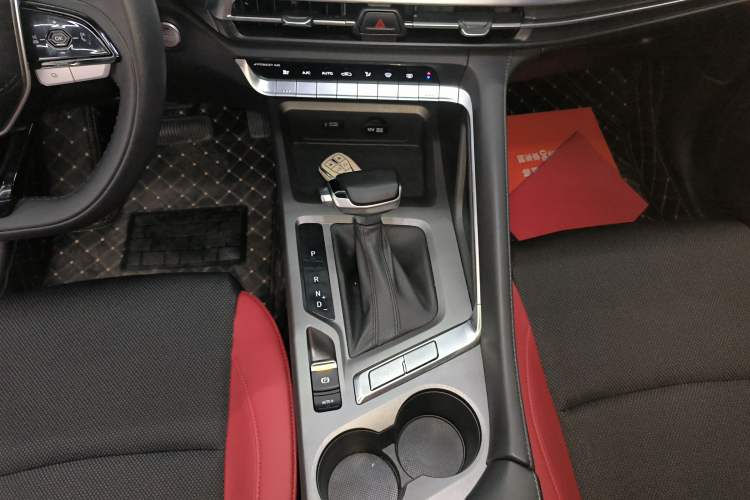 Used CHANGAN CS35PLUS 2023 Enjoy Edition 1.4T DCT Luxury Model Gear Lever