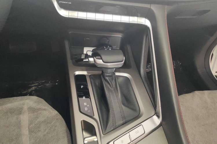 Used CHANGAN CS35PLUS 2023 Enjoy Edition 1.4T DCT Luxury Model Gear Lever