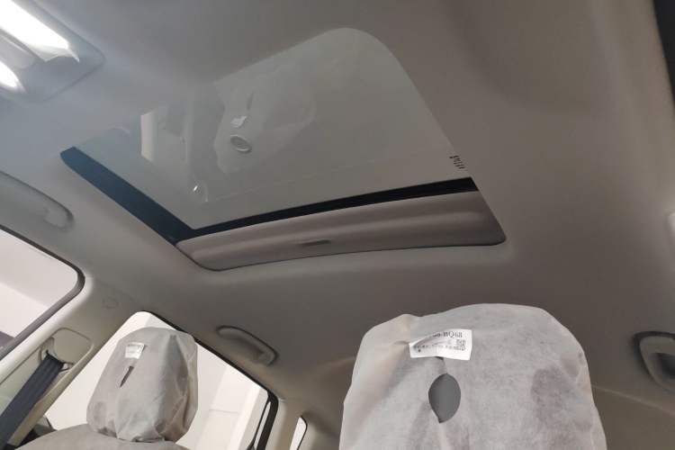 Used CHANGAN CS35PLUS 2023 Enjoy Edition 1.4T DCT Luxury Model Headliner