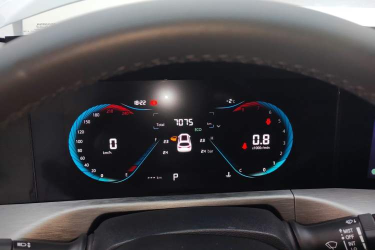 Used CHANGAN CS35PLUS 2023 Enjoy Edition 1.4T DCT Luxury Model Instrument Cluster