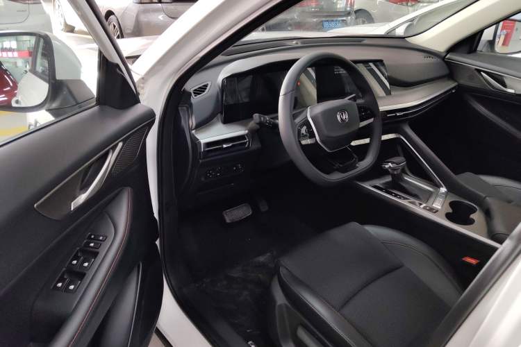 Used CHANGAN CS35PLUS 2023 Enjoy Edition 1.4T DCT Luxury Model Interior 3