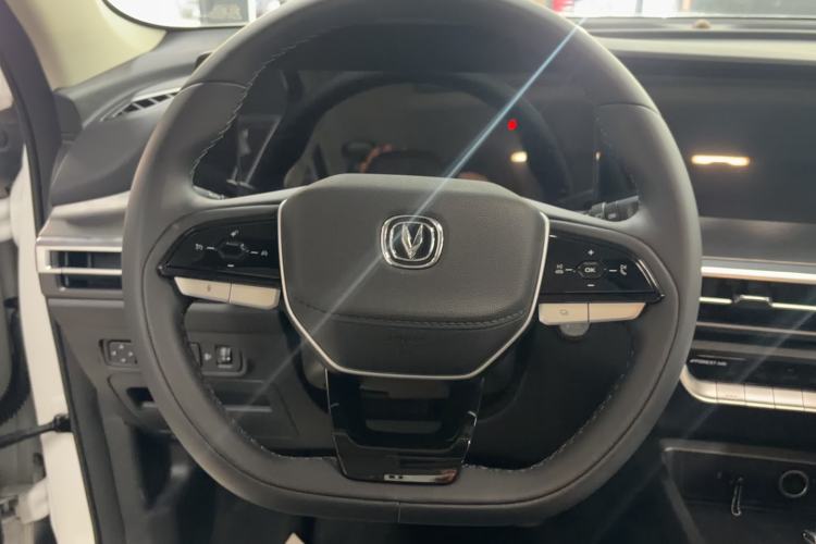 Used CHANGAN CS35PLUS 2023 Enjoy Edition 1.4T DCT Luxury Model Interior 4
