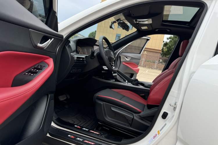 Used CHANGAN CS35PLUS 2023 Enjoy Edition 1.4T DCT Luxury Model Interior 4