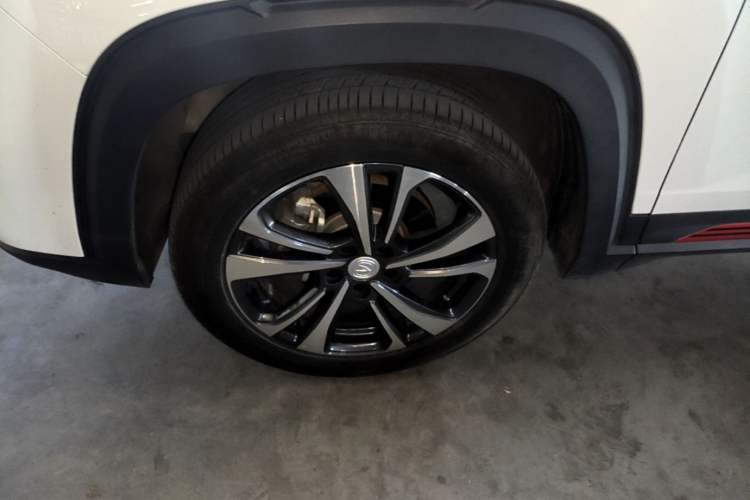 Used CHANGAN CS35PLUS 2023 Enjoy Edition 1.4T DCT Luxury Model Left Front Wheel Hub