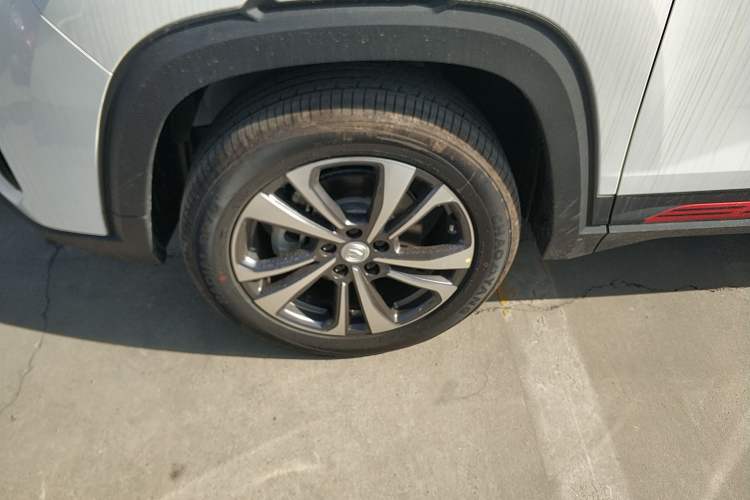 Used CHANGAN CS35PLUS 2023 Enjoy Edition 1.4T DCT Luxury Model Left Front Wheel Hub