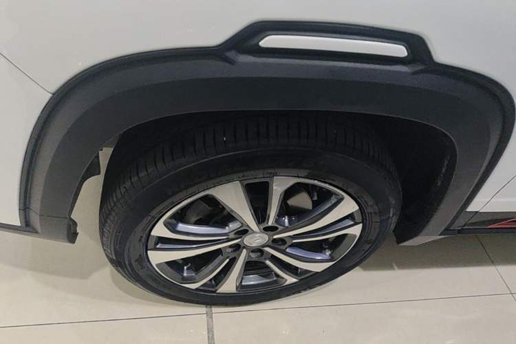 Used CHANGAN CS35PLUS 2023 Enjoy Edition 1.4T DCT Luxury Model Left Front Wheel Hub