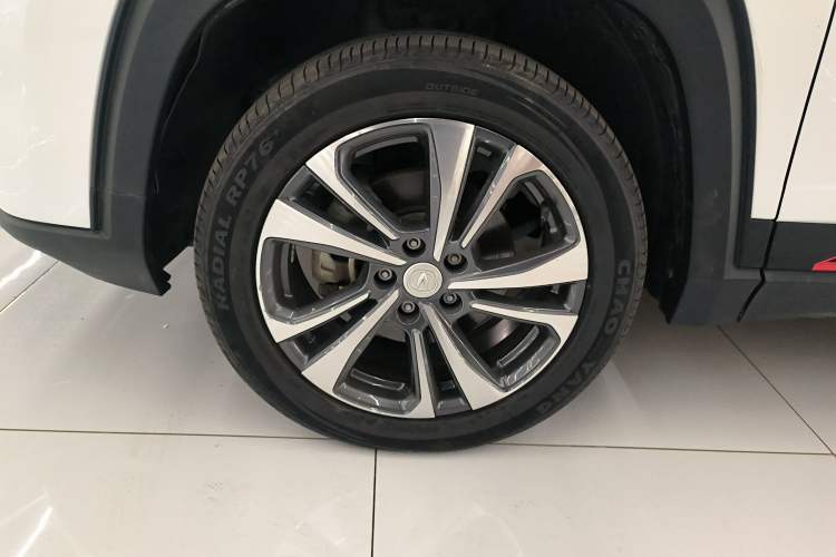 Used CHANGAN CS35PLUS 2023 Enjoy Edition 1.4T DCT Luxury Model Left Front Wheel Hub