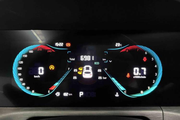 Used CHANGAN CS35PLUS 2023 Enjoy Edition 1.4T DCT Luxury Model Odometer Close Up