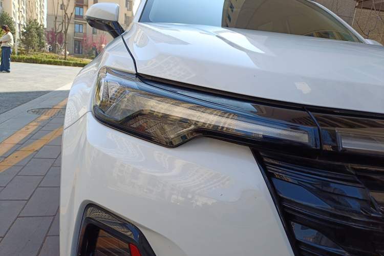Used CHANGAN CS35PLUS 2023 Enjoy Edition 1.4T DCT Prestige Model Right Front Headlight