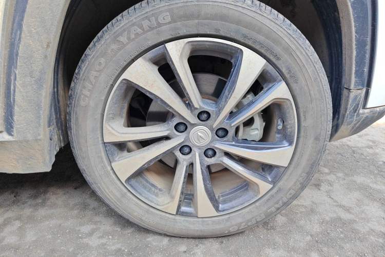 Used CHANGAN CS35PLUS 2023 Enjoy Edition 1.4T DCT Luxury Model Right Front Wheel Hub