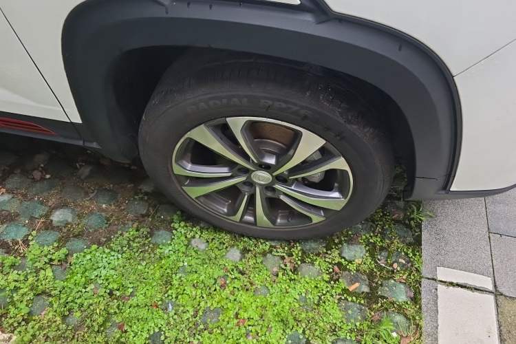 Used CHANGAN CS35PLUS 2023 Enjoy Edition 1.4T DCT Luxury Model Right Front Wheel Hub