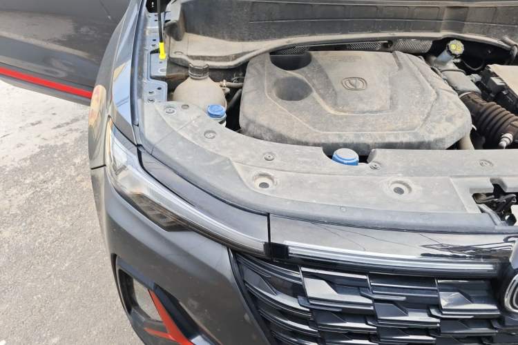 Used CHANGAN CS35PLUS 2024 Blue Whale NE 1.4T DCT Deluxe Edition Engine Bay Right