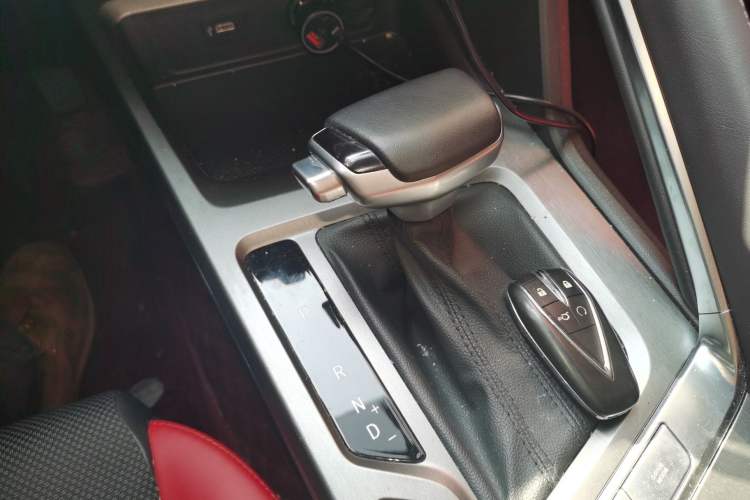Used CHANGAN CS35PLUS 2024 Blue Whale NE 1.4T DCT Deluxe Edition Gear Lever
