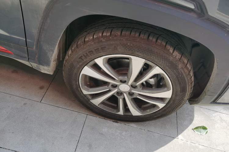 Used CHANGAN CS35PLUS 2024 Blue Whale NE 1.4T DCT Deluxe Edition Right Front Wheel Hub