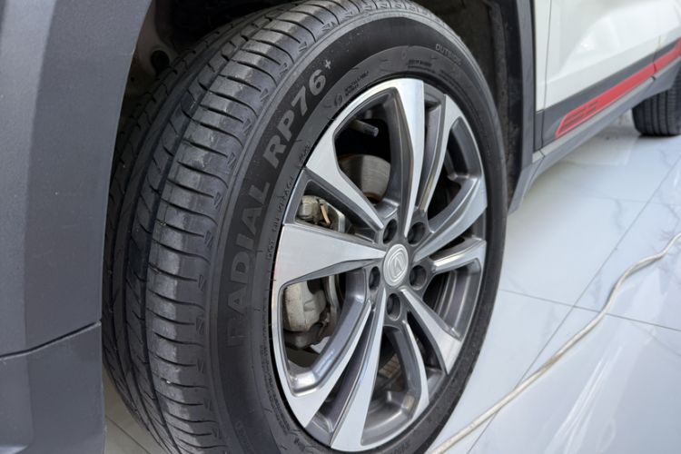 Used CHANGAN CS35PLUS 2024 Blue Whale NE 1.4T DCT Deluxe Edition Exterior 4