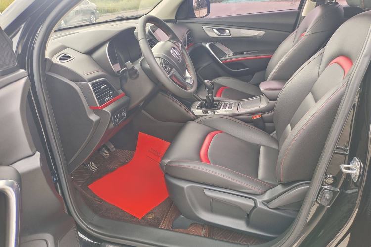 Used CHANGAN CS55 2017 1.5T Manual Colorful Edition Interior 2