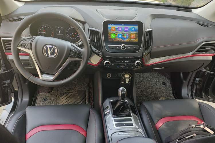 Used CHANGAN CS55 2017 1.5T Manual Colorful Edition Center Console