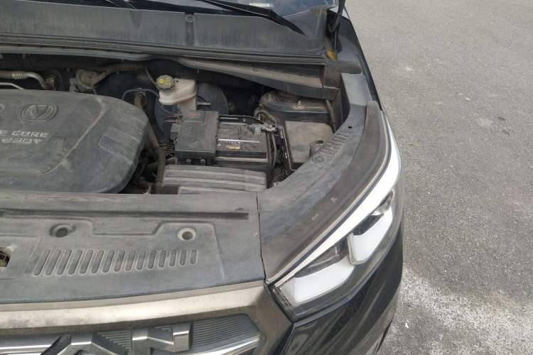 Used CHANGAN CS55 2017 1.5T Automatic Colorful Edition Engine Bay Left