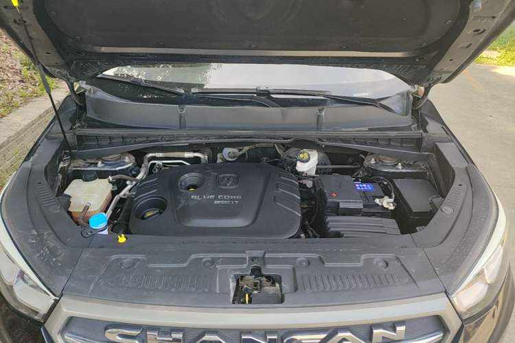 Used CHANGAN CS55 2017 1.5T Manual Colorful Edition Engine Bay