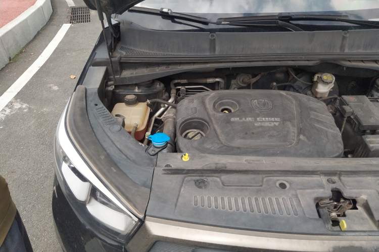 Used CHANGAN CS55 2017 1.5T Automatic Colorful Edition Engine Bay Right