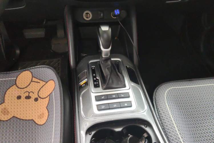 Used CHANGAN CS55 2017 1.5T Automatic Showoff Model Gear Lever