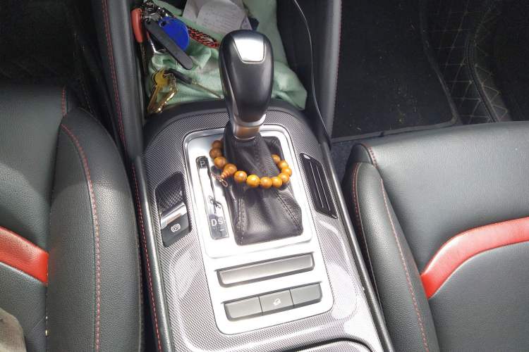 Used CHANGAN CS55 2017 1.5T Automatic Colorful Edition Gear Lever