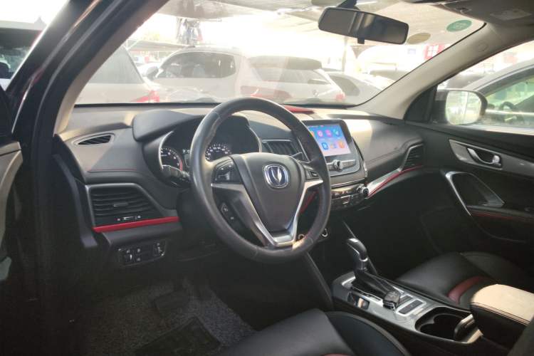 Used CHANGAN CS55 2017 1.5T Automatic Colorful Edition Interior 2