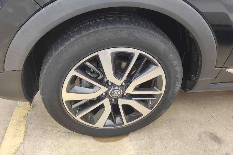 Used CHANGAN CS55 2017 1.5T Automatic Xuan Dong Model Left Front Wheel Hub