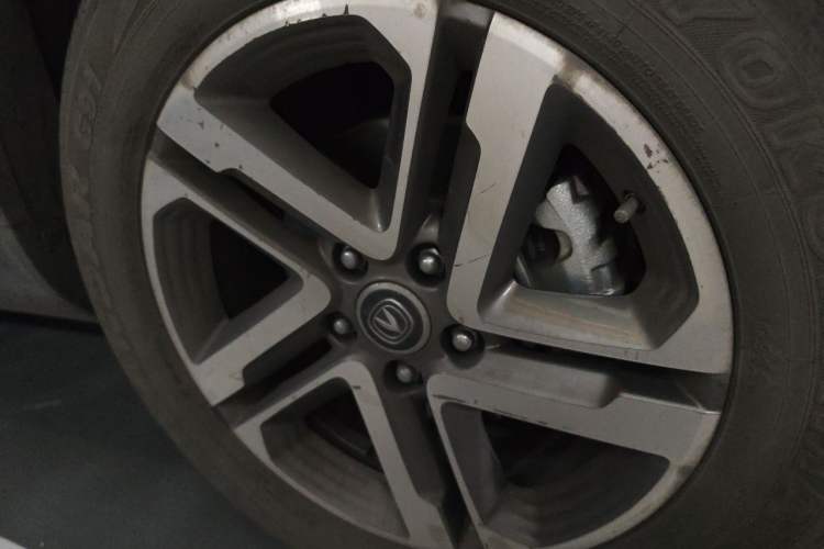 Used CHANGAN CS55 2017 1.5T Automatic Colorful Edition Right Front Wheel Hub