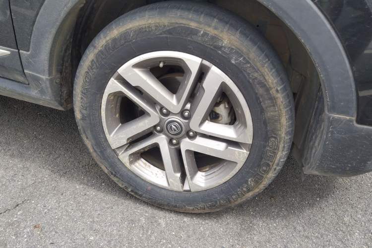 Used CHANGAN CS55 2017 1.5T Automatic Colorful Edition Right Front Wheel Hub