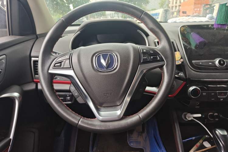 Used CHANGAN CS55 2017 1.5T Automatic Colorful Edition Steering Wheel